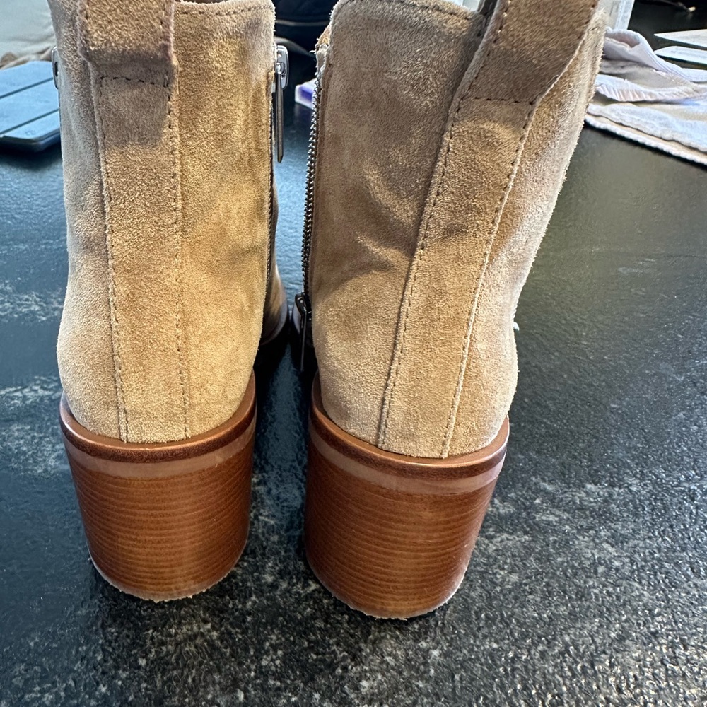 Phillip Lim Women Alexa 70mm of lift, tan pebbled leather booties, size 37 1/2 - Picture 3 of 9